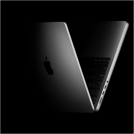 MacBook Pro placeret, så den danner et V, en reference til M5-chippen