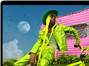 MacBook Air, jossa esillä Liquid Retina ‑näyttö