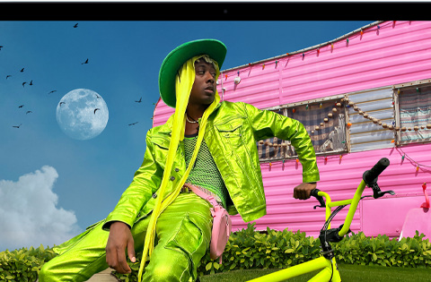 MacBook Air som visar Liquid Retina-skärmen