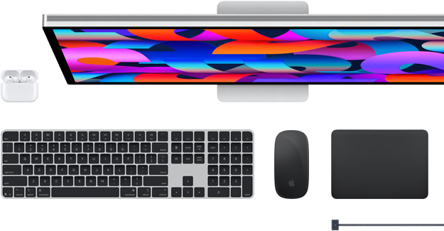 Mac-tilbehør: AirPods, Studio Display, Magic Keyboard, Magic Mouse, Magic Trackpad og MagSafe-ladekabel.